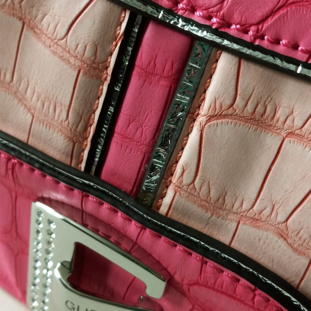 Guess Faux Croc Two Tone Pink Handbag & Guess Wallet Trifold GUC - Picture 11 of 16